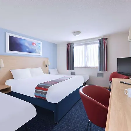 Travelodge Готель 3*