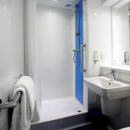 Travelodge Готель