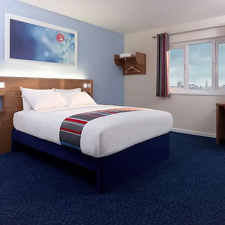 Travelodge Готель